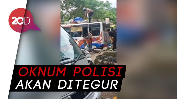 Viral Oknum Polisi Siram Sopir Bus Dengan Miras di Ambon
