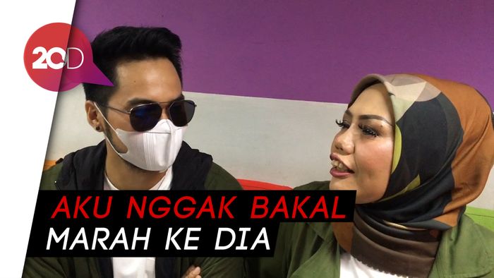 Anak Posting soal Nikah Settingan, Elly Sugigi: Bukan Buat Kita