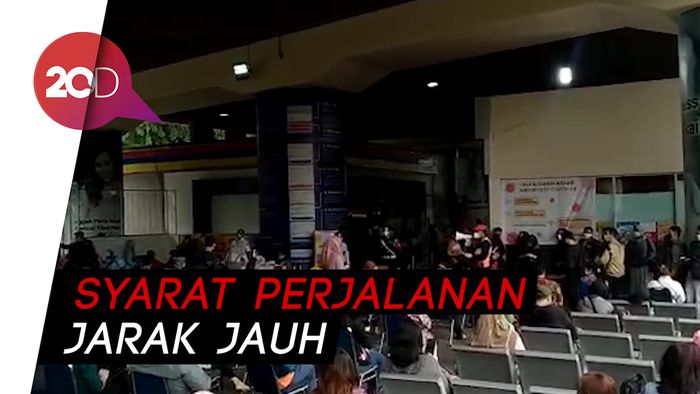 Masih Pagi, Hampir 1000 Orang Antre Tes Antigen di Stasiun Gambir