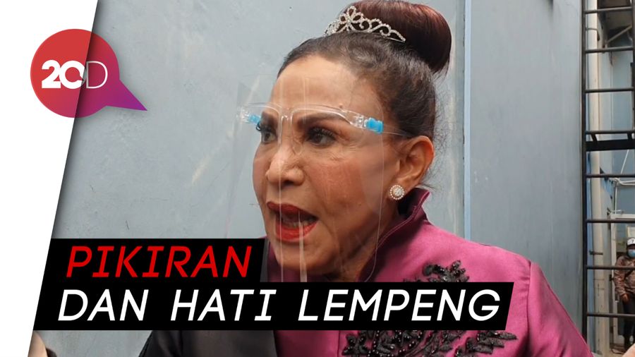 Rahasia Sehat Mpok Atiek di Usia 64 Tahun