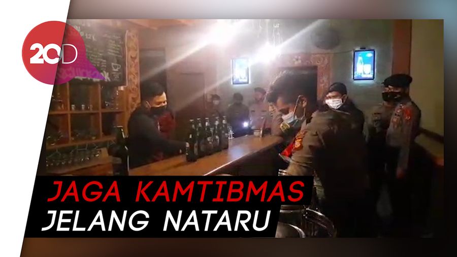 Razia Tempat Wisata di Sukabumi, Polisi Amankan Puluhan Botol Miras!