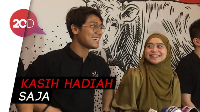 Rizky Billar Kasih Cincin ke Lesti Kejora, Mau Nikah? 