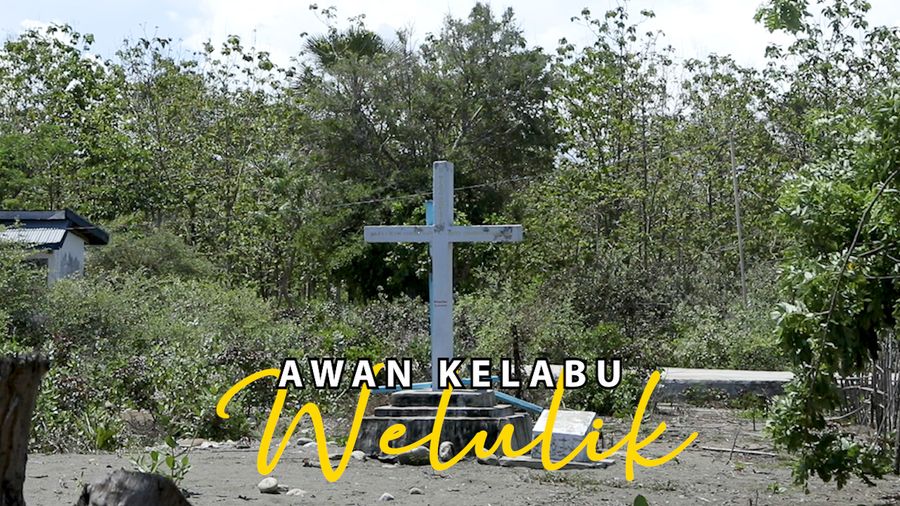 Keindahan Pantai Welulik Simpan Sejarah Kelam 