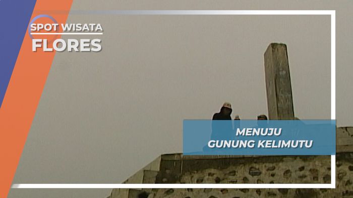 Kabut Tebal dan Nikmatnya Kopi di Puncak Danau Tiga Warna Kelimutu
