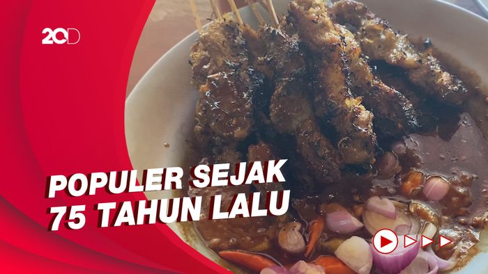 Sarapan Sate Kelopo Ondomohen yang Melegenda di Surabaya
