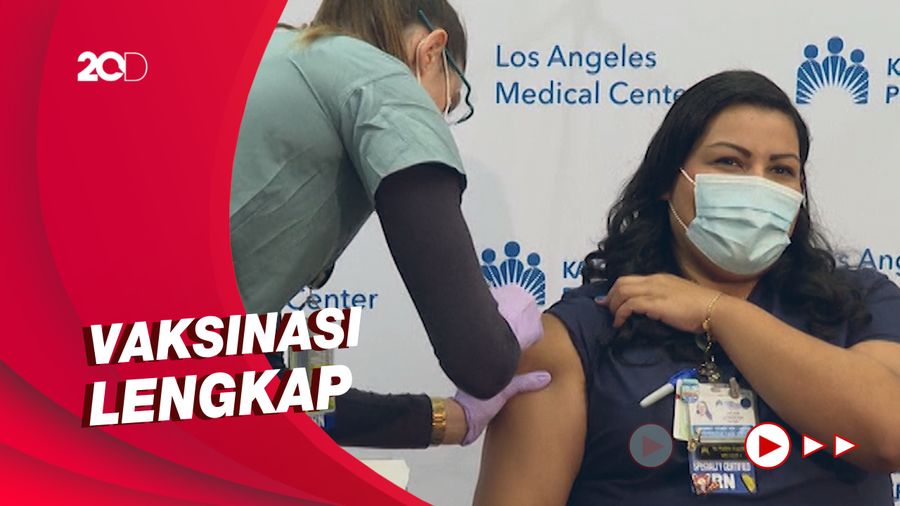 AS Lakukan Penyuntikan Vaksin Corona Dosis Kedua ke Tenaga Medis