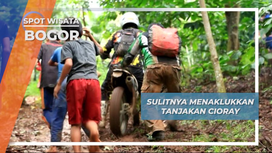 Menguji Kekuatan Motor dan Keterampilan Crosser saat Menaklukan Tanjakan Cioray, Bogor