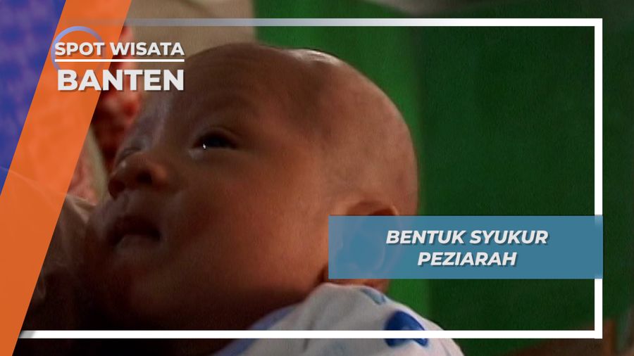 Hayati, Peziarah Dengan Niat Syukur Karena Dikaruniai Anak Laki-laki, Banten