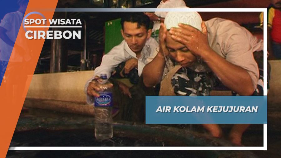 Air Kolam Kejujuran Masjid Sang Cipta Rasa Cirebon