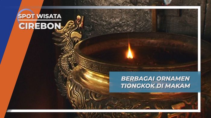 Gentong Air Berornamen Tiongkok, Tempat Wudhu di Makam Sunan Gunung Jati Cirebon