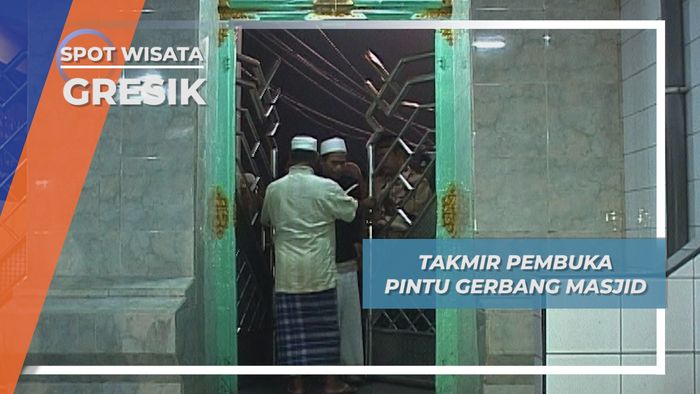 Setia Menemani Peziarah Makam Sunan Giri, Rutinitas Para Takmir Masjid, Gresik