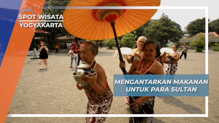 Prosesi Hangtaran Makan Siang Untuk Sultan Yogyakarta