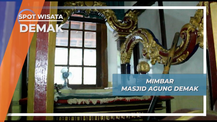 Singgasana Raja Majapahit yang Menjadi Mimbar di Masjid Agung Demak