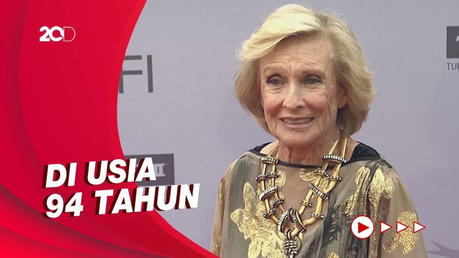 Aktris Komedian Cloris Leachman Meninggal Dunia