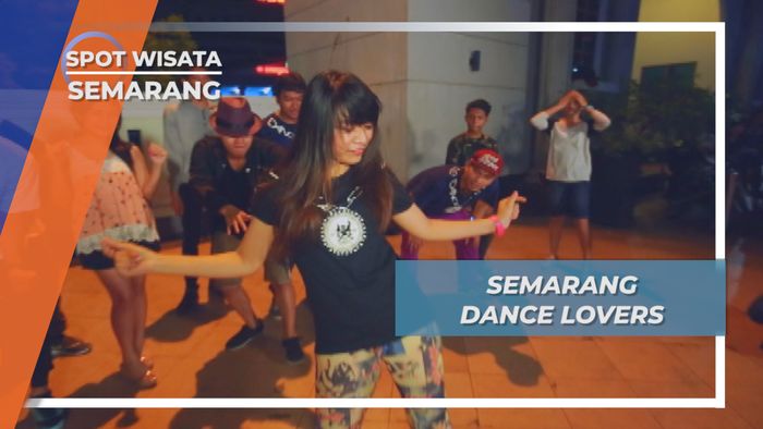 Komunitas Penari Jalan Kota Semarang