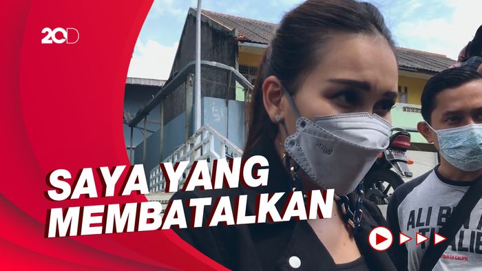 Ayu Ting Ting Akui Batal Nikah dengan Adit Jayusman