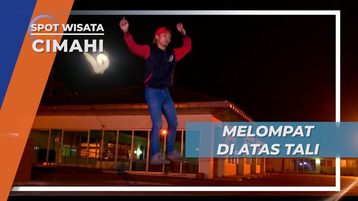 Slackline, Adu Seimbang Berlompatan Di Atas Tali Pipih Cimahi