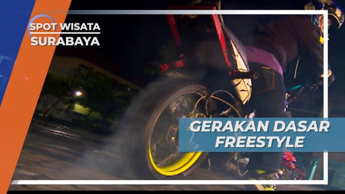 Atraksi Gaya Bebas Freestyler Motor Surabaya