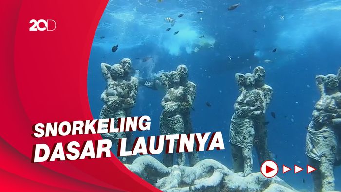 Celebrity on Vacation: 48 Patung Manusia di Gili Meno