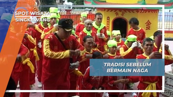 Tradisi Sebelum Bermain Naga, Singkawang