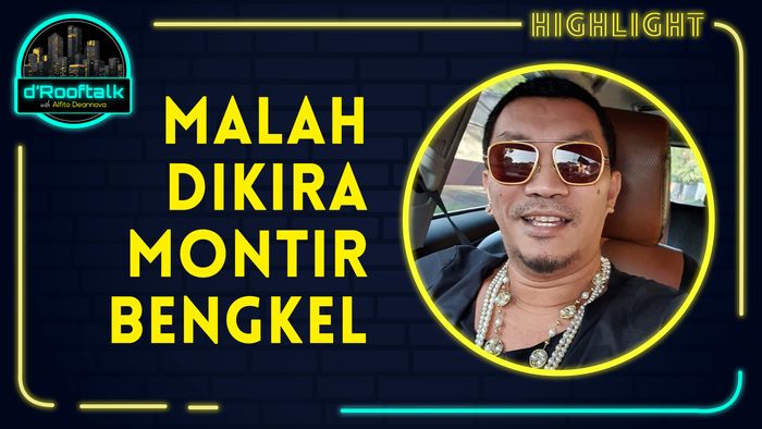 Cerita Komika Monggol Stres Bergaya Crazy Rich Pamer Ferrari