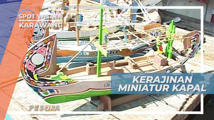 Miniatur Kapal Kerajinan Tangan Khas Desa Ciparage, Karawang