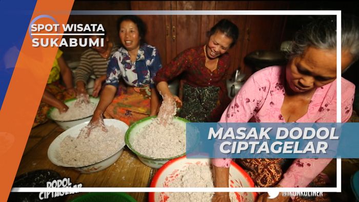 Gotong-royong Memasak Si Manis Dodol Ciptagelar, Sukabumi 