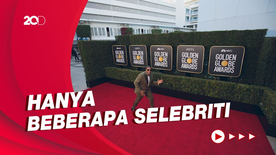 Red Carpet Golden Globes 2021 yang Tak Seglamor Dulu