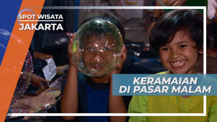 Tawar Menawar Barang Murah di Pasar Malam, Jakarta