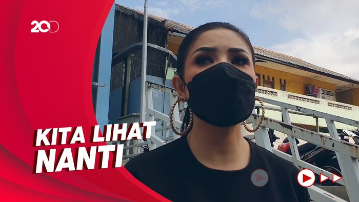 Dikabarkan Bakal Polisikan ART dan Sopir, Ini Kata Nindy Ayunda