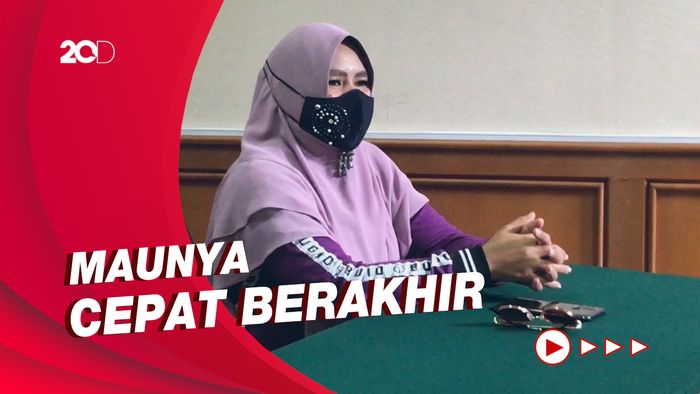 Kiwil Tak Hadir Sidang Putusan Cerai, Status Rohimah Digantung