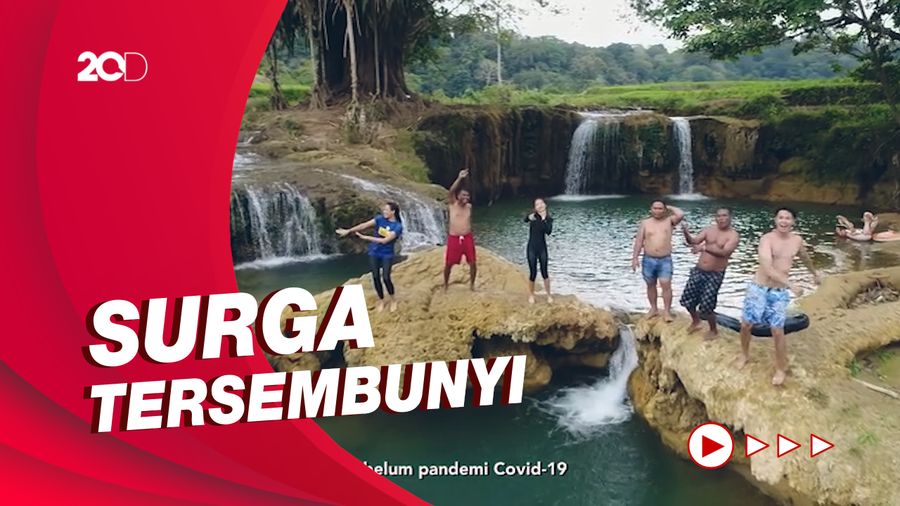 My Trip My Adventure: Air Terjun Bertingkat Tengah Sawah di NTT