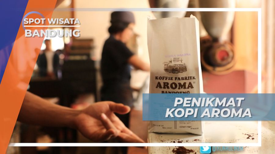Rela Mengantri, Demi Bisa Menikmati Kopi Legendaris Kota Kembang