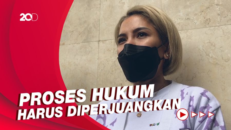 Nikita Mirzani Tahan Emosi saat Bertemu Indra Tarigan
