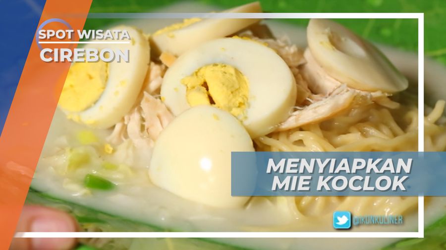 Menyajikan Mie Koclok Cirebon, Aromanya Sungguh Menggoda
