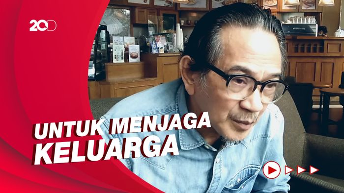 Ray Sahetapy Wajib Swab Test Sebelum Bertemu Cucu