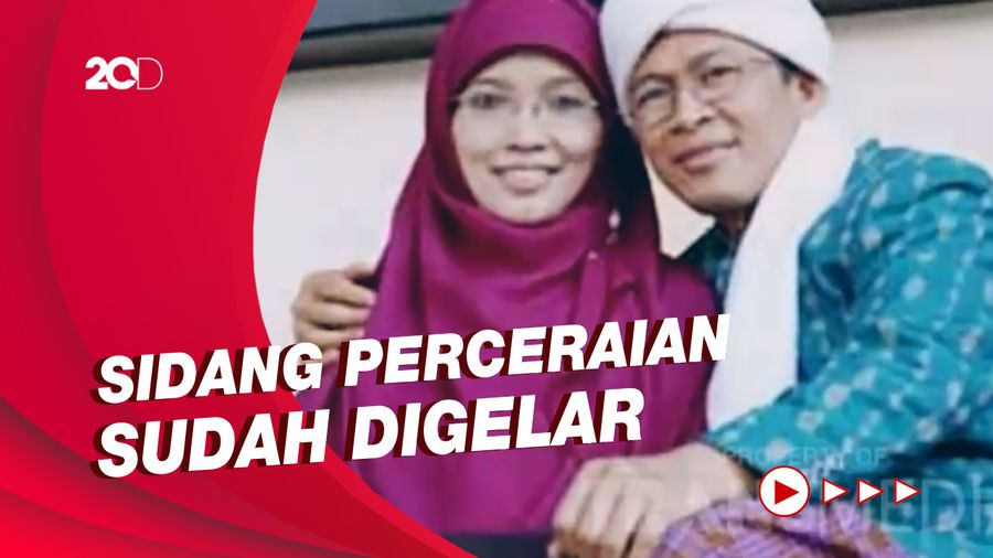 Aa Gym Gugat Cerai Teh Ninih