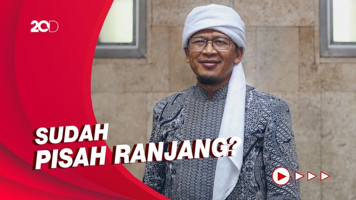 Pengacara Ungkap Alasan Aa Gym Ceraikan Teh Ninih