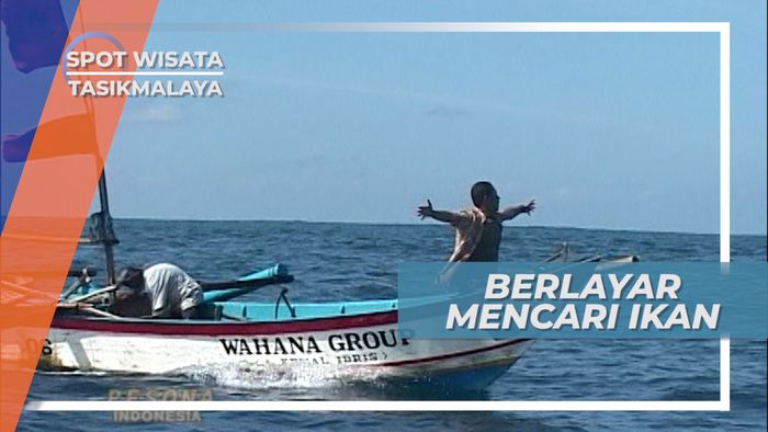 Membelah Birunya Samudera Menuju Lokasi Pencarian Ikan, Tasikmalaya
