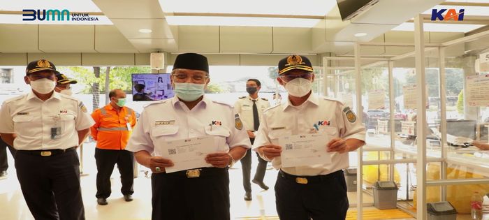 Komisaris Utama KAI Tinjau Langsung Prokes di Stasiun Pasar Senen 