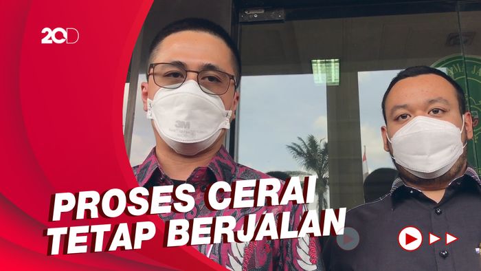 Wulan Guritno dan Adilla Dimitri Dipastikan Masih Tinggal Serumah
