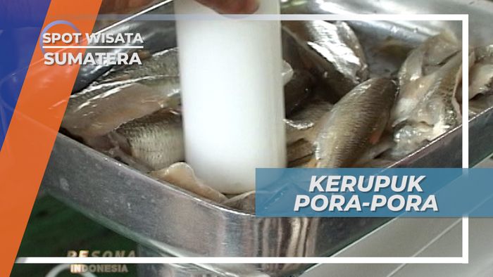 Membuat Kerupuk Berbahan Dasar Ikan Pora-pora, Desa Sualan Sumatera Utara