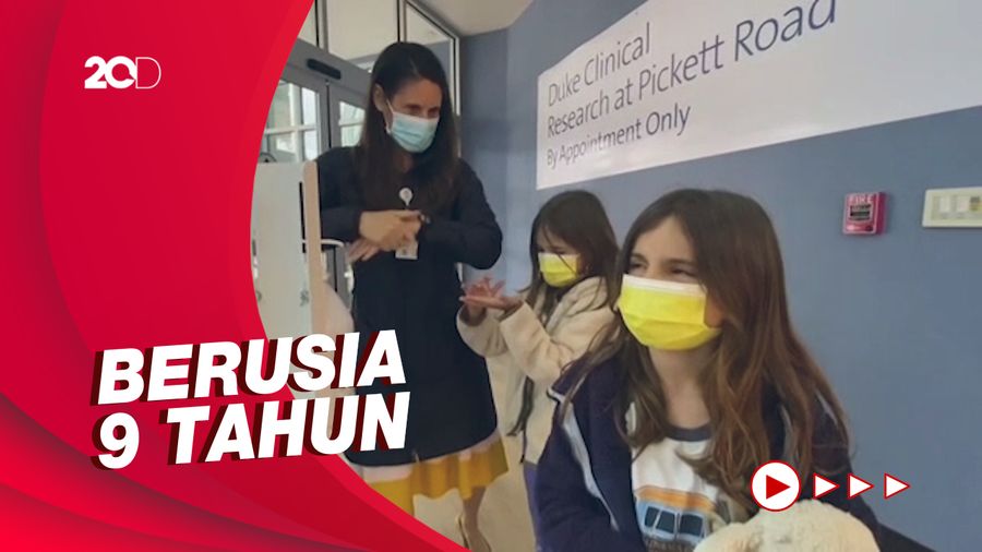 Gadis Kembar di Amerika Lakukan Uji Coba Vaksin Pfizer Pertama