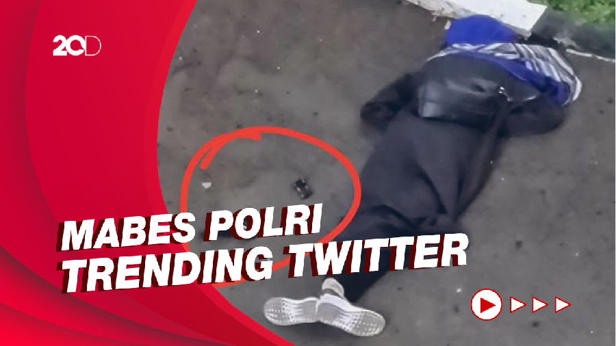 Mabes Polri Diserang Wanita Bersenjata, Netizen Kirim Doa