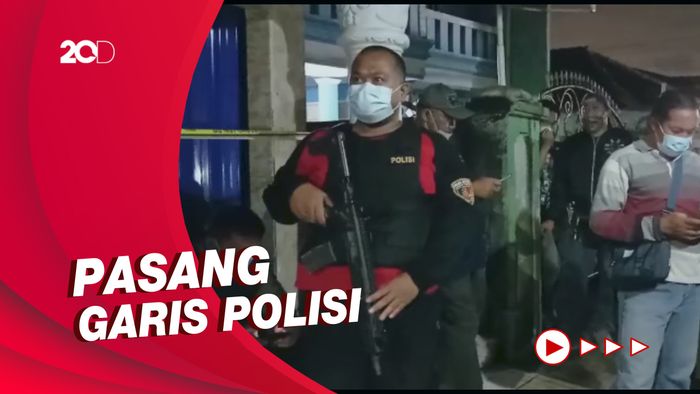 Polisi Datangi Rumah Penyerang Mabes Polri di Ciracas