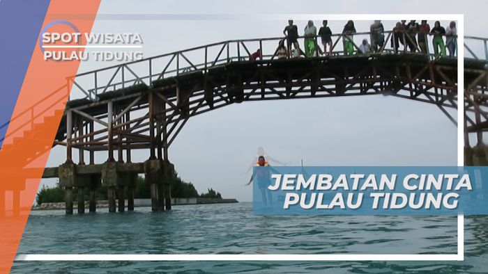Uji Keberanian Melompat Dari Jembatan Cinta Pulau Tidung, Kepulauan Seribu