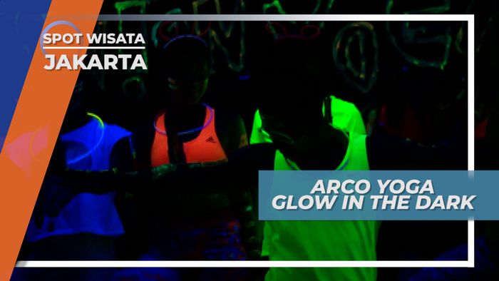 Seru dan Menyehatkan, Kerlap-kerlip Acro Yoga Glow In The Dark Jakarta