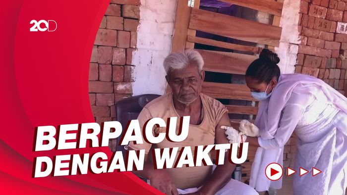 Lonjakan Kasus COVID-19, India Lakukan Vaksinasi di Desa Terpencil