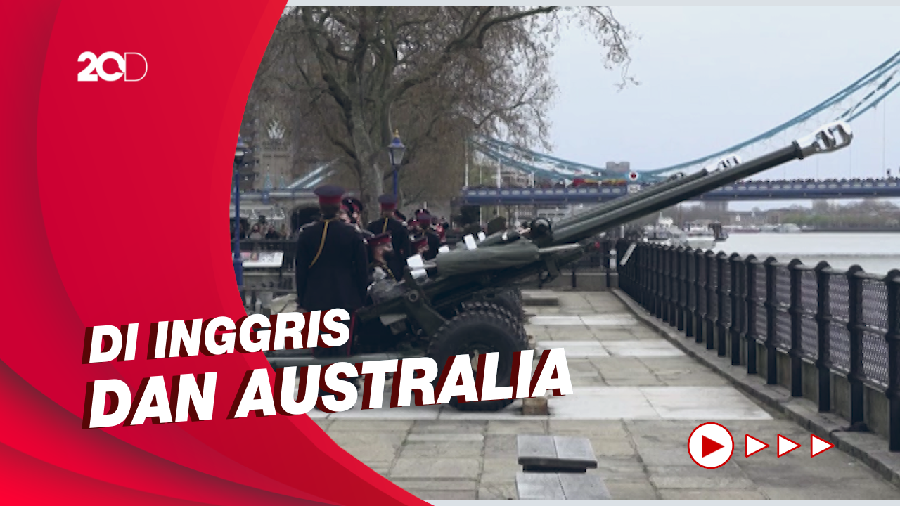 Suasana Hormat Senjata untuk Mendiang Pangeran Philip