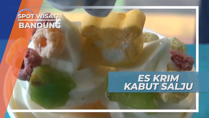 Es Krim Kabut Salju, Kuliner Dingin Berasap Bercitarasa Bandung 
